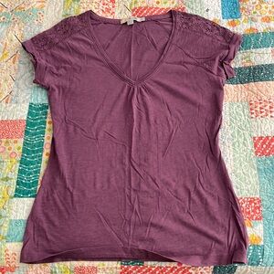 Boden v neck tee size 6